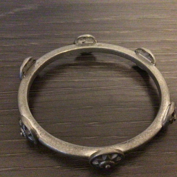 Ben-Amun Pewter 6 Star Flower Station Bracelet - Picture 9 of 11